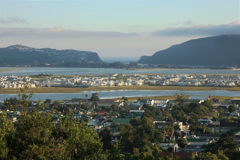 Falcons View Manor Knysna Bagian luar foto